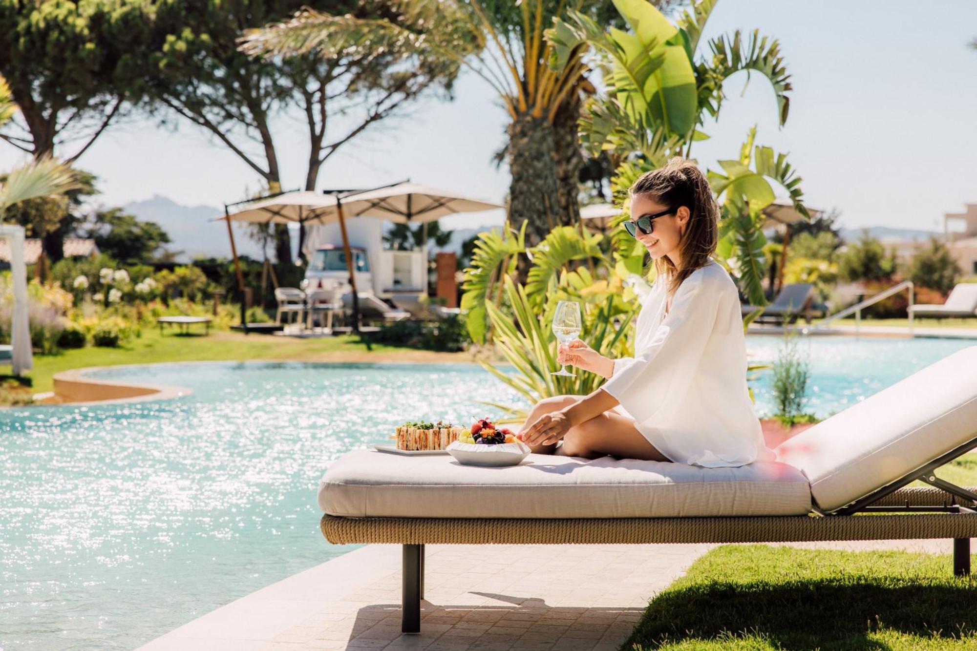 7Pines Resort Sardinia - A Destination By Hyatt Baja Cerdeña Exterior foto